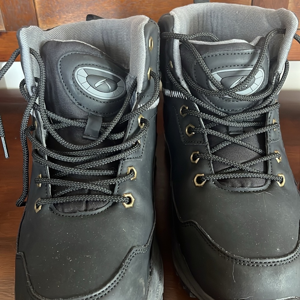 Black Men's Hiking Boots